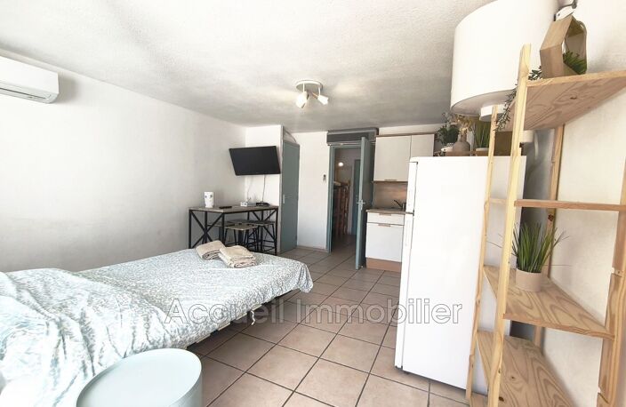 Studio cabine exposé sud/est, vendu meublé.<BR>Terrasse d''enviro — photo 2