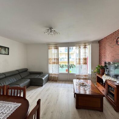 Appartement 4 pièces 140000 €