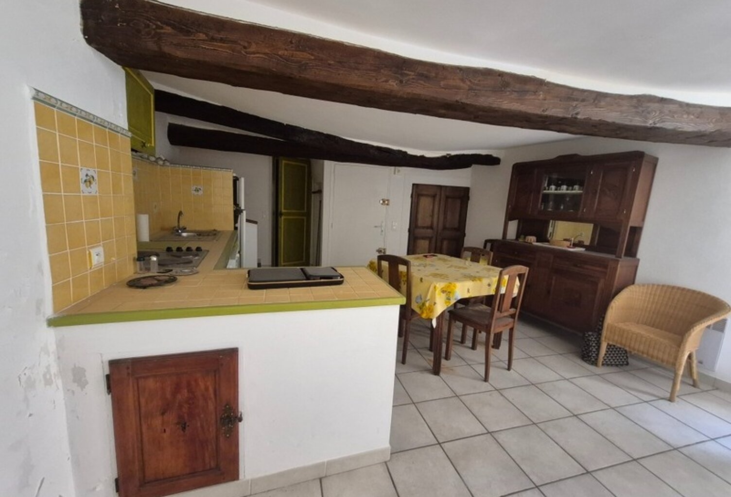 Appartement à vendre type 3 avec débarras et cave- BARGEMON (83). 90 000 € — photo 1
