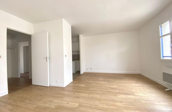 Appartement À Vendre — photo 2