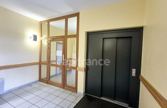 Réelle Opportunité en exclusivité – Baisse de Prix ! Locaux / Bureaux à Tarbes — photo 3