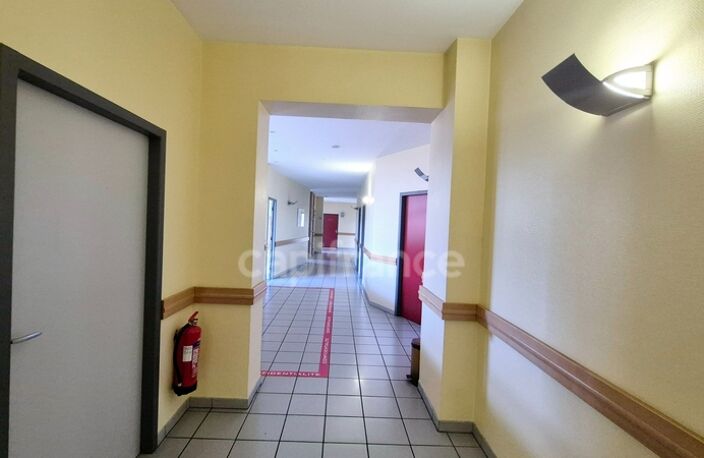 Réelle Opportunité en exclusivité – Baisse de Prix ! Locaux / Bureaux à Tarbes — photo 4