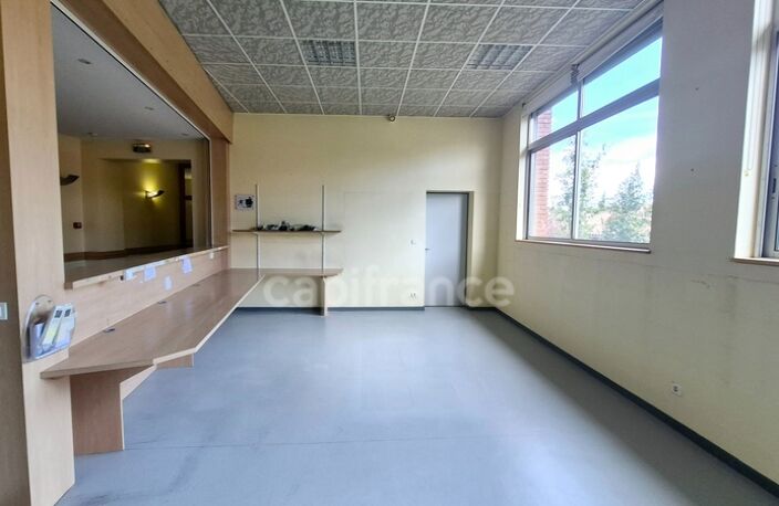 Réelle Opportunité en exclusivité – Baisse de Prix ! Locaux / Bureaux à Tarbes — photo 5