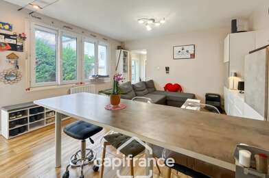 Appartement 4 pièces 192000 €