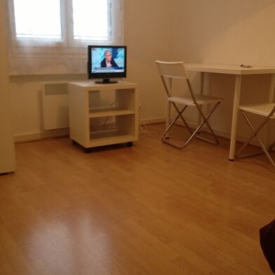 Appartement 1 pièces 590 €