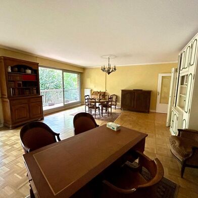 Appartement 5 pièces 414938 €