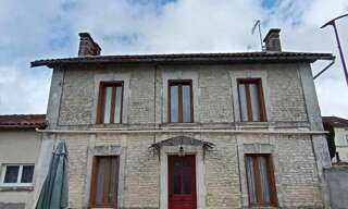 Maison 6 Pièces 178 m² à vendre à Les Métairies (16200)