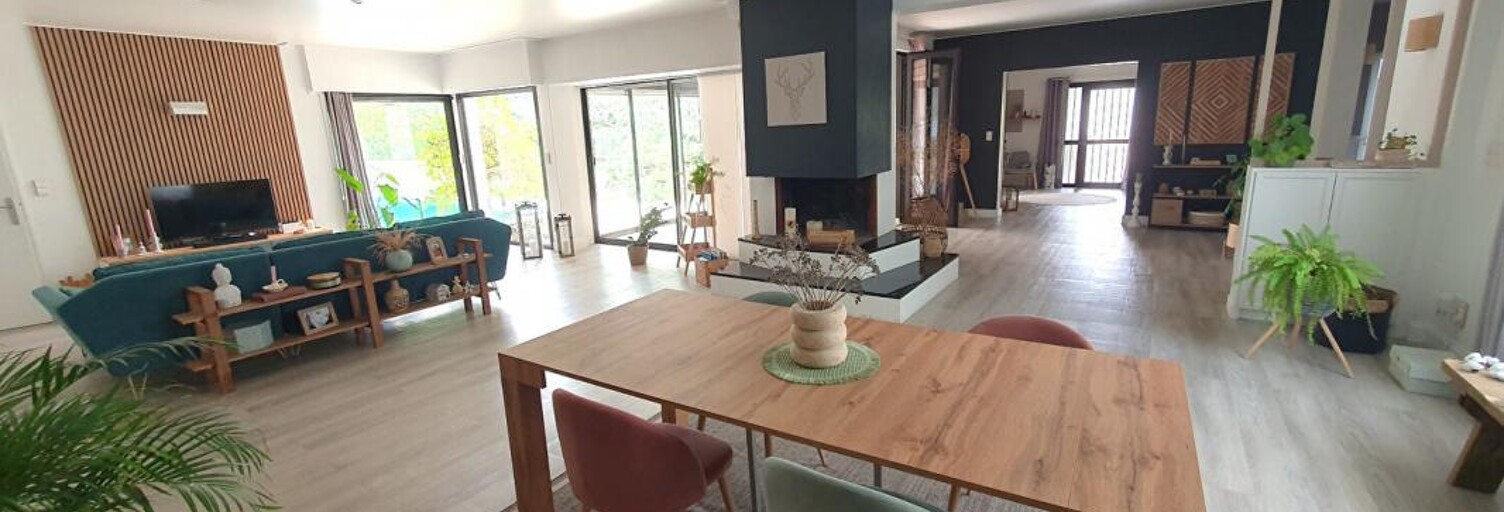 Maison 8 Pièces 265 m² à vendre à Saint-Florent-sur-Cher (18400)