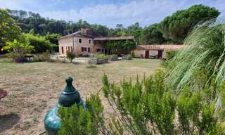 Maison 8 Pièces 175 m² à vendre à Neuvic (24190)