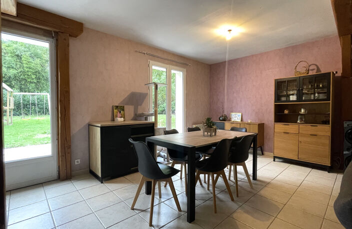 Maison familiale au calme avec jardin, gare à 10 minutes — photo 3