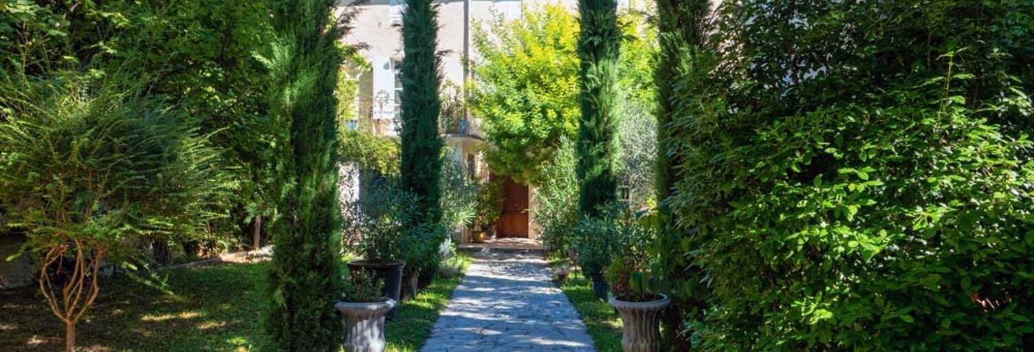 Maison 10 Pièces 310 m² à vendre à Vaison-la-Romaine (84110)