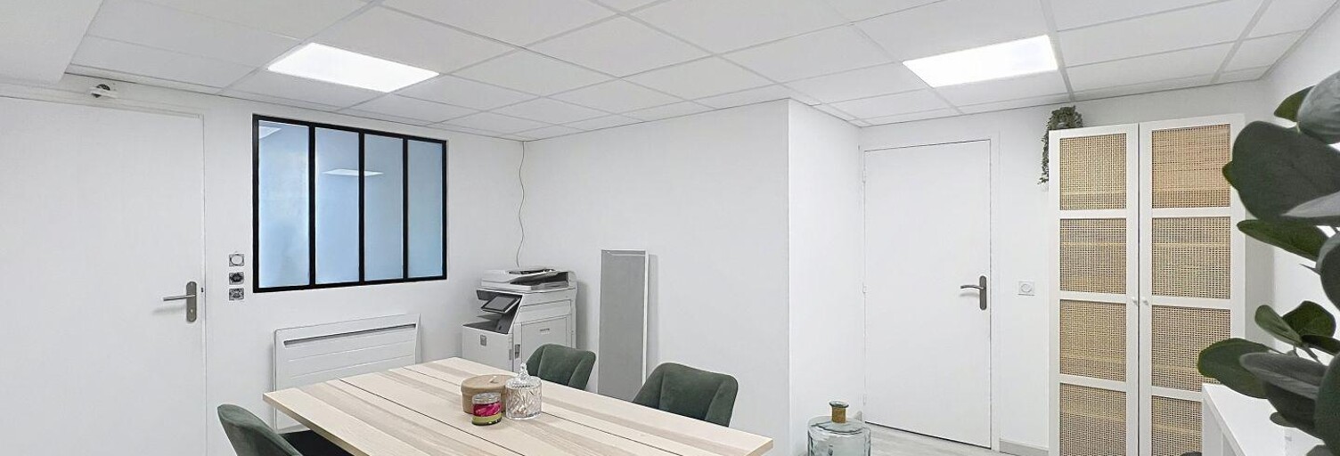 Bureau  20 m² à louer à Lésigny (77150)