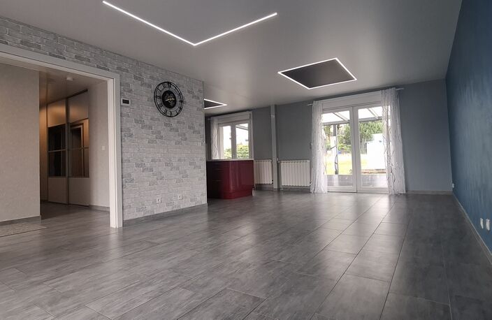 Vente Maison/villa 6 pièces — photo 2