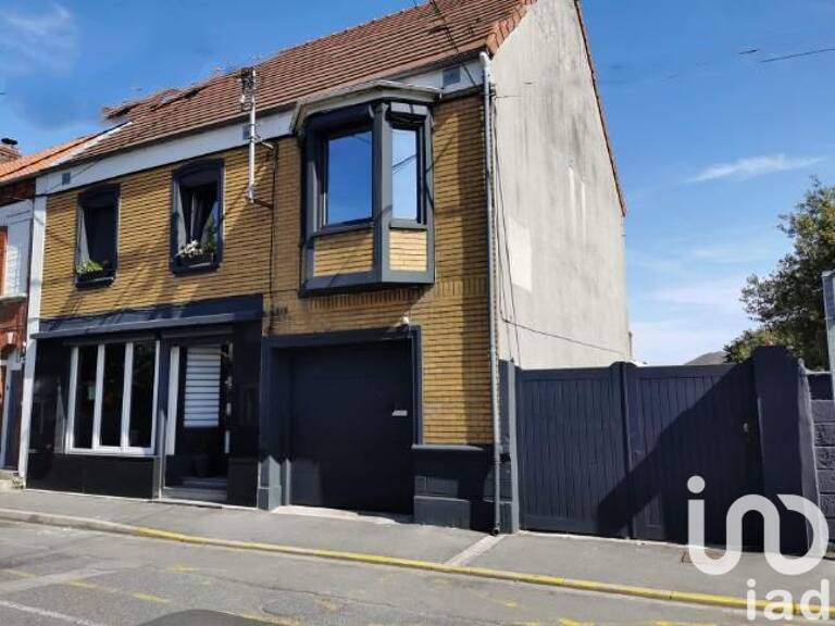 Vente Maison/villa 8 pièces — photo 1