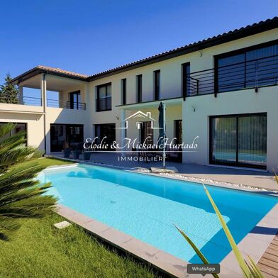 Maison 6 pièces 740000 €