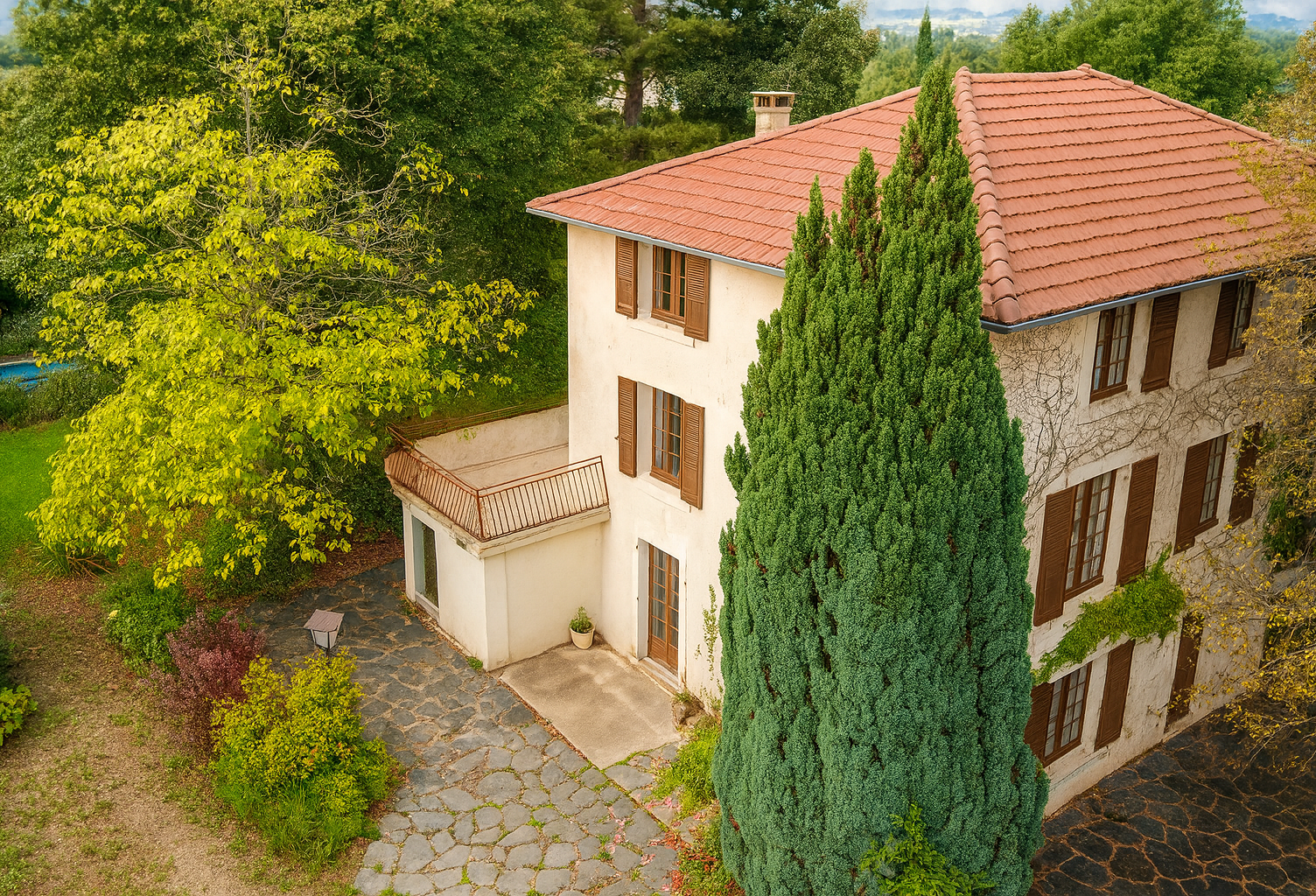 Annonce immobilière   Exceptionnelle propriété à 10 MN au su — photo 1