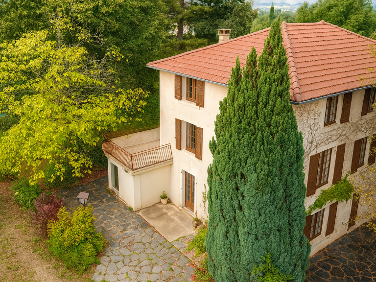 Annonce immobilière   Exceptionnelle propriété à 10 MN au su — photo 1