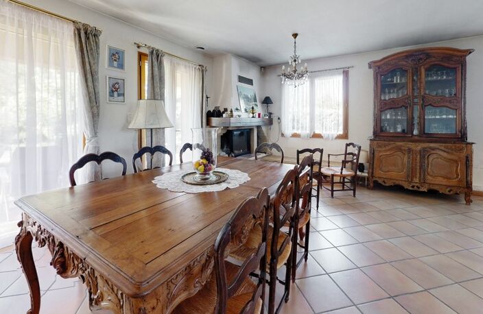 Maison familiale à vendre 7 pièces FUVEAU (13) — photo 3