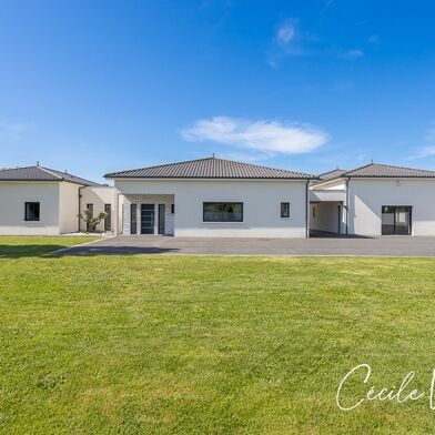 Maison 9 pièces 572000 €