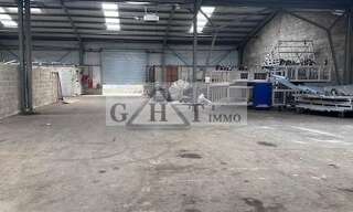 Local industriel  600 m² à louer à Servon (77170)