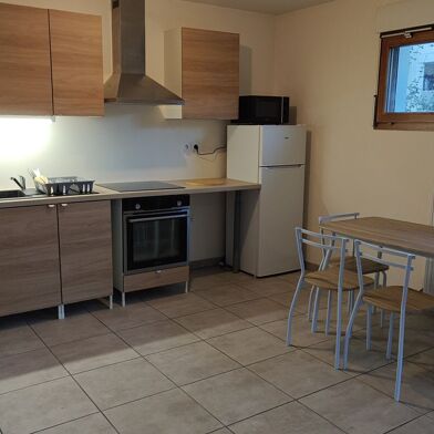 Appartement 2 pièces 918 €
