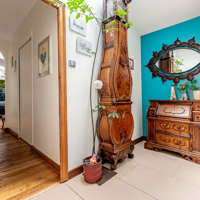 Appartement 5 pièces 384000 €