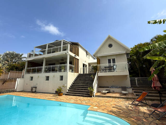 Superbe villa 350 m2 Boucan Canot vue mer — photo du bien