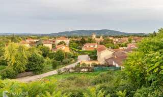 Terrain  1601 m² à vendre à Morancé (69480)