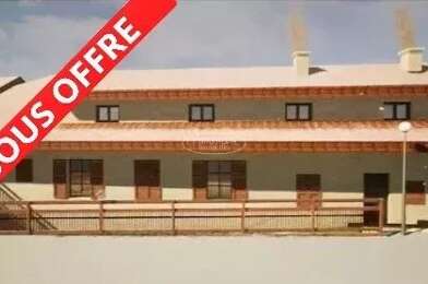 Appartement 4 pièces 152700 €