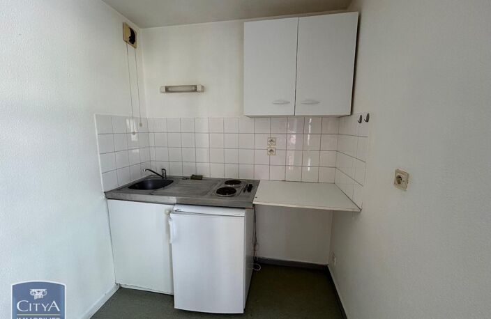 Location appartement 1 pièce 24 m² à Tours (37000) — photo 3
