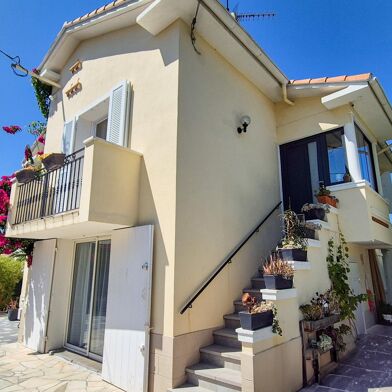 Maison 6 pièces 737000 €