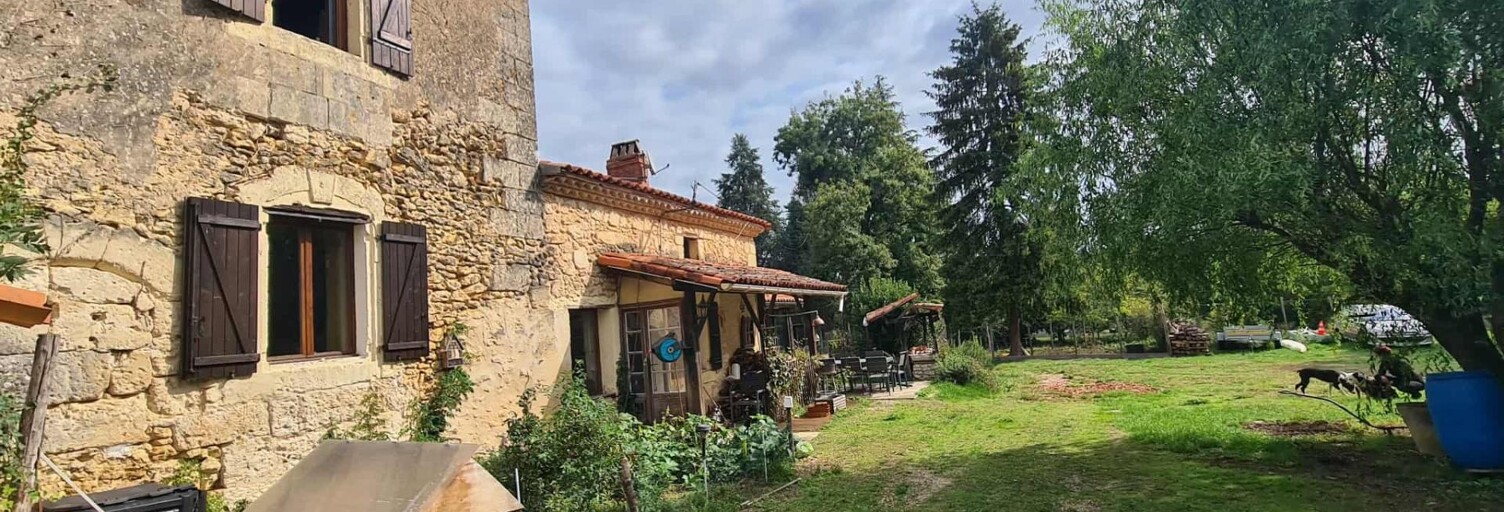 Maison 8 Pièces 176 m² à vendre à Beauronne (24400)