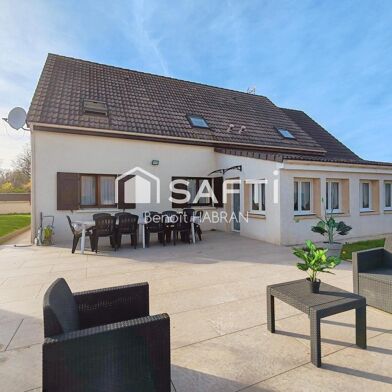 Maison 10 pièces 399000 €