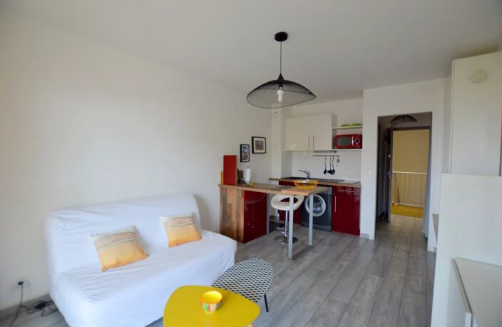 Studio lumineux à Carnon Plage –Parking,  Balcon sud, cave – À 2 pas de la mer ! — photo 3