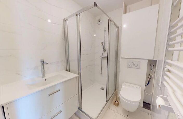 VENTE - APPARTEMENT T4 - GARE DE CHARTRES — photo 4