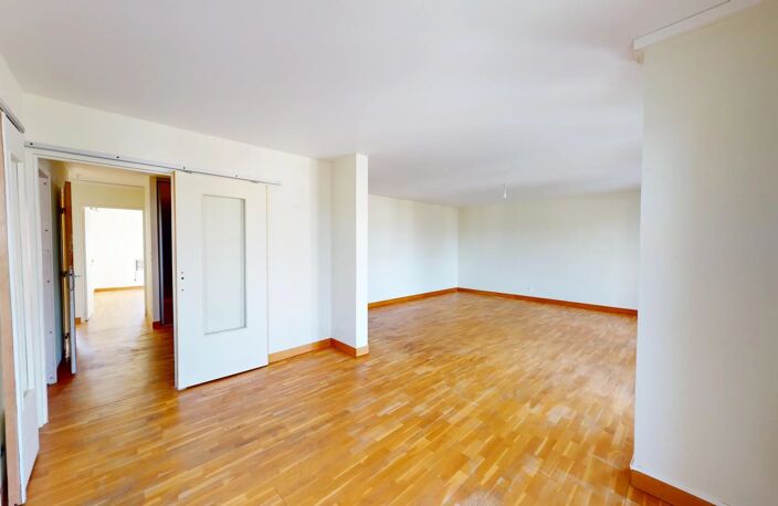 VENTE - APPARTEMENT T4 - GARE DE CHARTRES — photo 5
