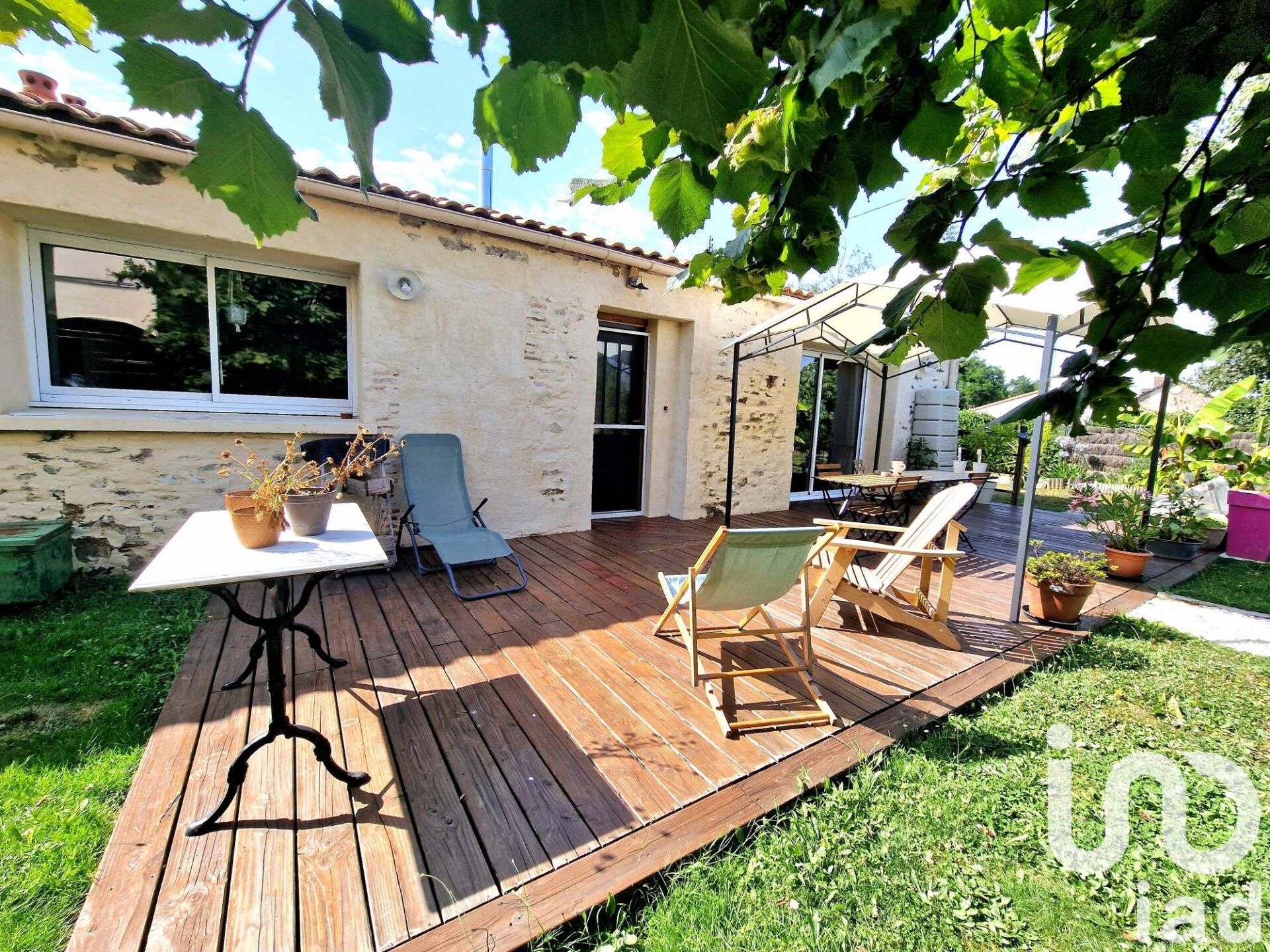 Essarts-En-Bocage - 114m² - 5p. - 3ch.