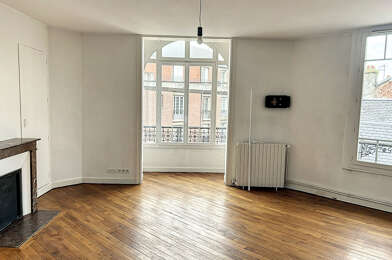 Appartement 3 pièces 937 €