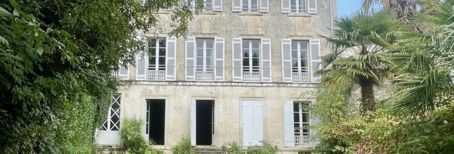 Maison 14 Pièces 471 m² à vendre à Saintes (17100)