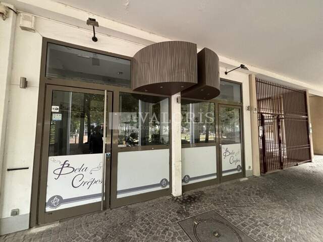 LOCAL COMMERCIAL à LOUER — photo du bien