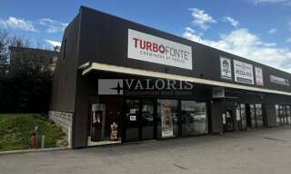 Commerce  123 m² à louer à Limas (69400)