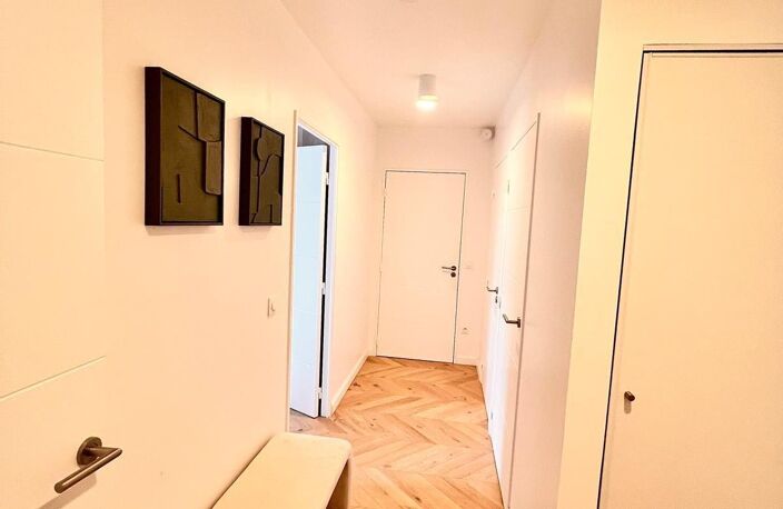 Appartement - 68m² - Clamart — photo 2