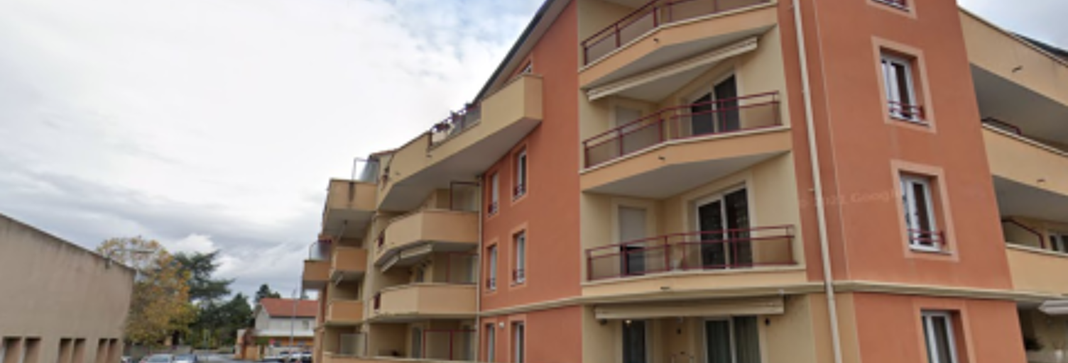 Garage  35 m² à louer à Saint-Just-Saint-Rambert (42170)