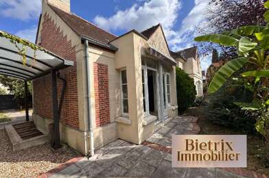 Maison 7 pièces 3500 €