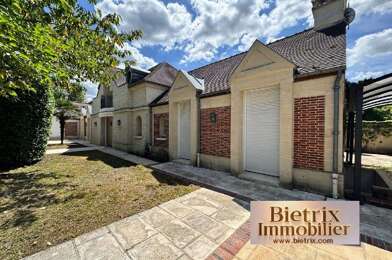 Maison 7 pièces 3500 €