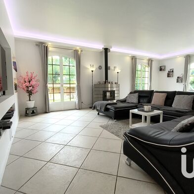 Maison 8 pièces 585000 €