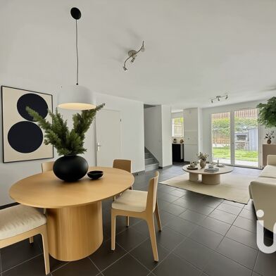 Maison 4 pièces 240900 €