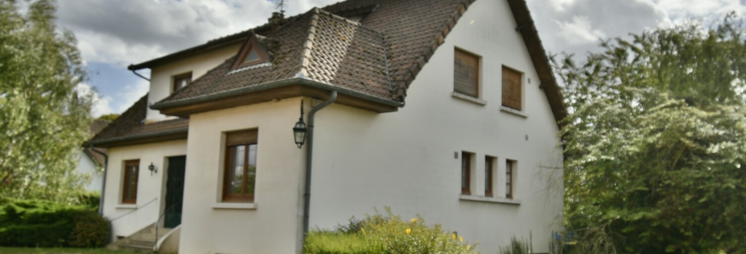 Maison 10 Pièces 198 m² à vendre à Breteuil (60120)