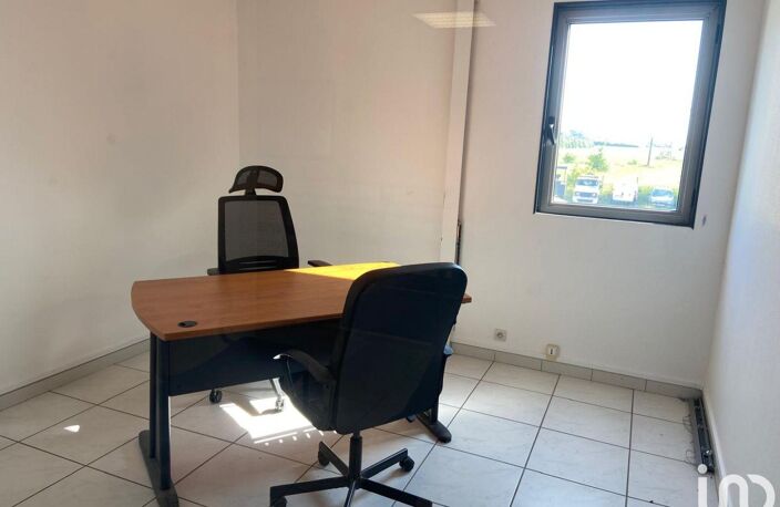 Vente Local d'activités 685 m&sup2; — photo 3