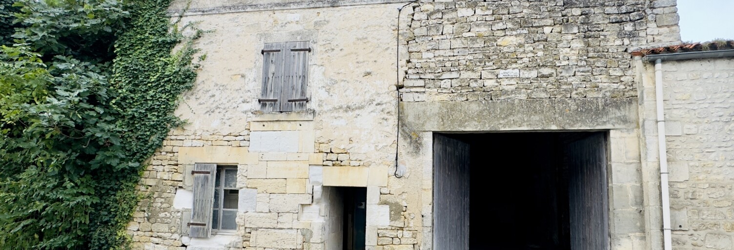 Maison 1 Pièce 102 m² à vendre à Saint-Simon (16120)